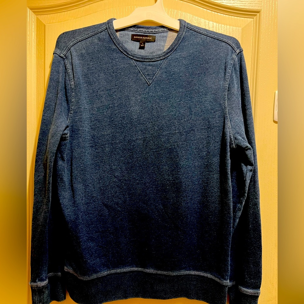 Banana Republic thick Denim look,100% cotton, Men’s small,Comfortable & stylish